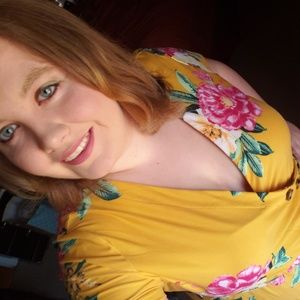 Meet your Posher, Alexis